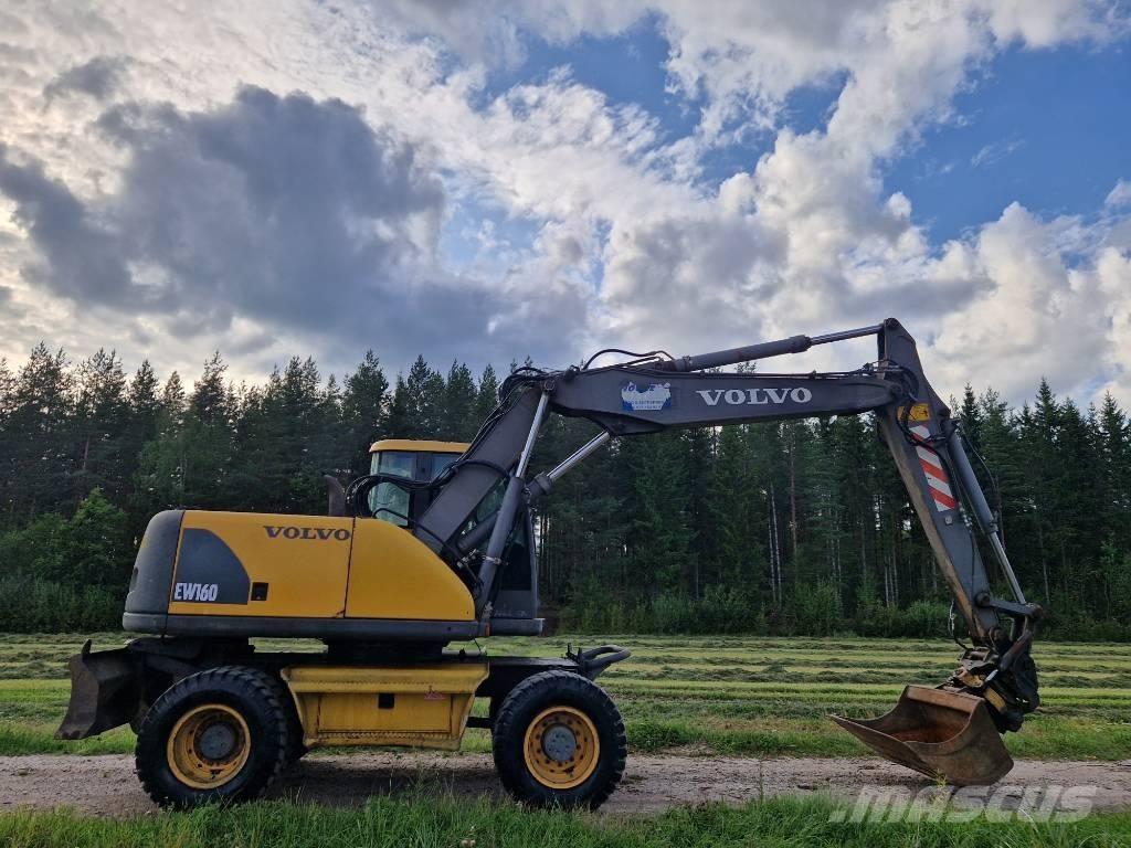 Volvo EW 160 ホイール式油圧ショベル（パワーショベル・ユンボ・バックホー）