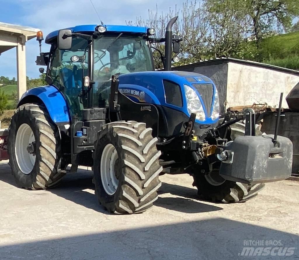 New Holland T7.210 トラクター