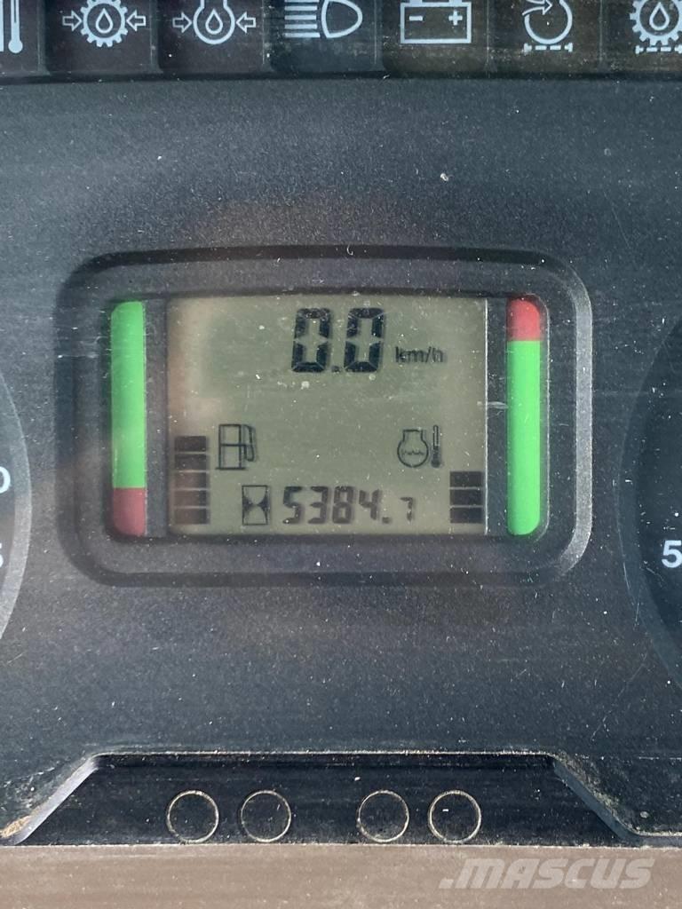 John Deere 6534 トラクター