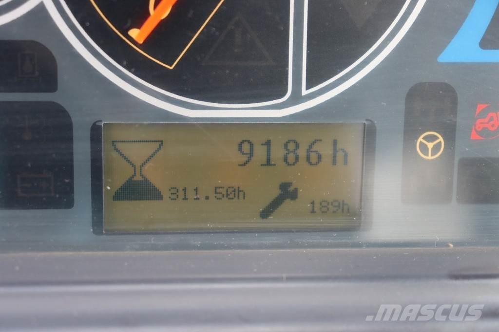 Manitou MT1840 テレスコーピックハンドラー