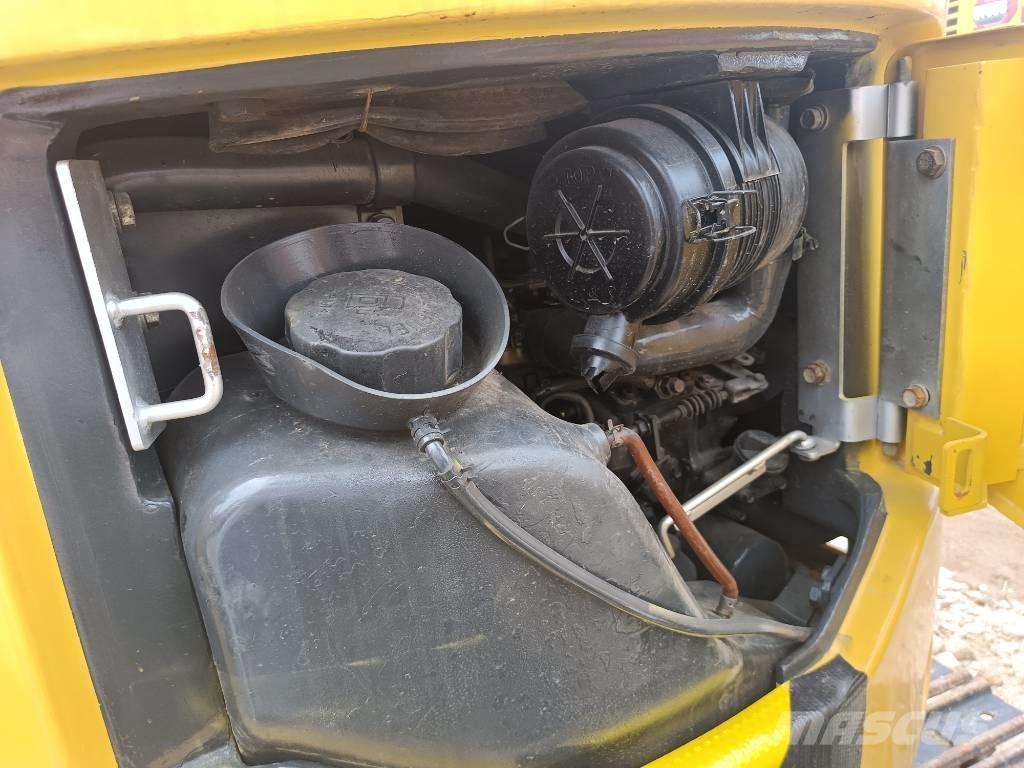 Komatsu PC 18 大型油圧ショベル12t以上（パワーショベル・ユンボ）