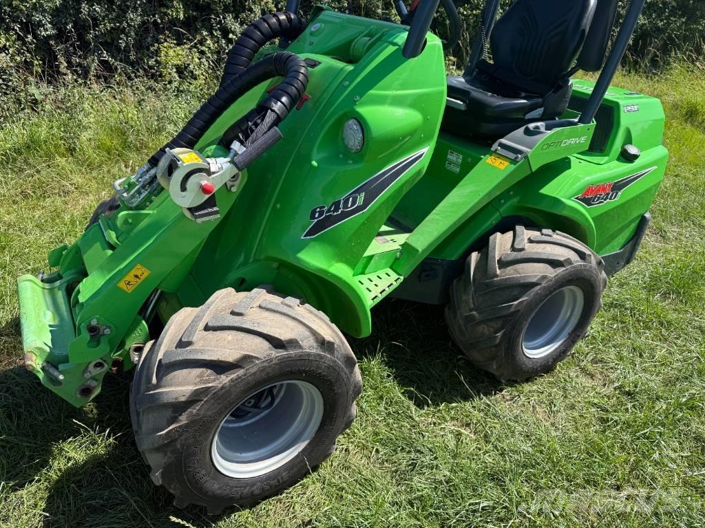 Avant 640 ホイールローダー・タイヤショベル