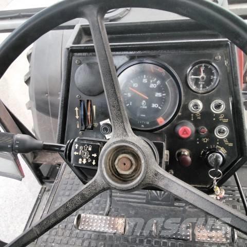 Valtra Valmet 905 トラクター