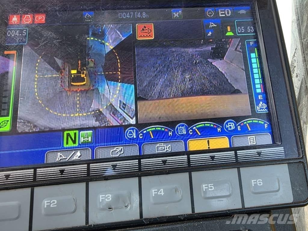 Komatsu PW 148-11 ブルドーザー