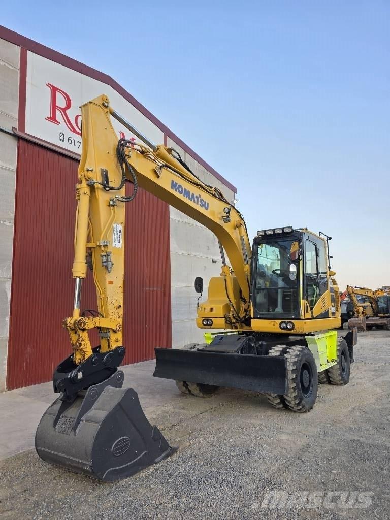 Komatsu PW 148-11 ブルドーザー