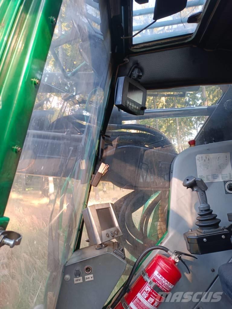 Neuson Forest 132HVT ハーベスター