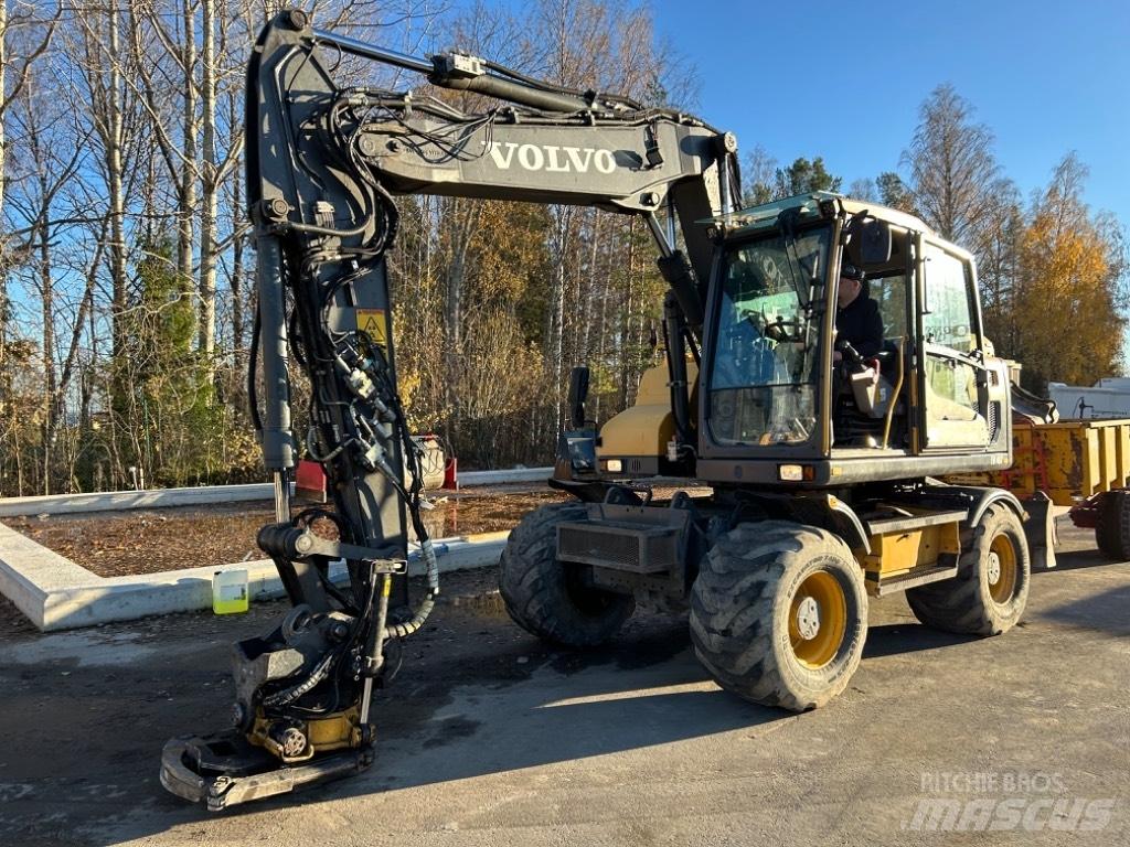 Volvo EW 140 D ホイール式油圧ショベル（パワーショベル・ユンボ・バックホー）