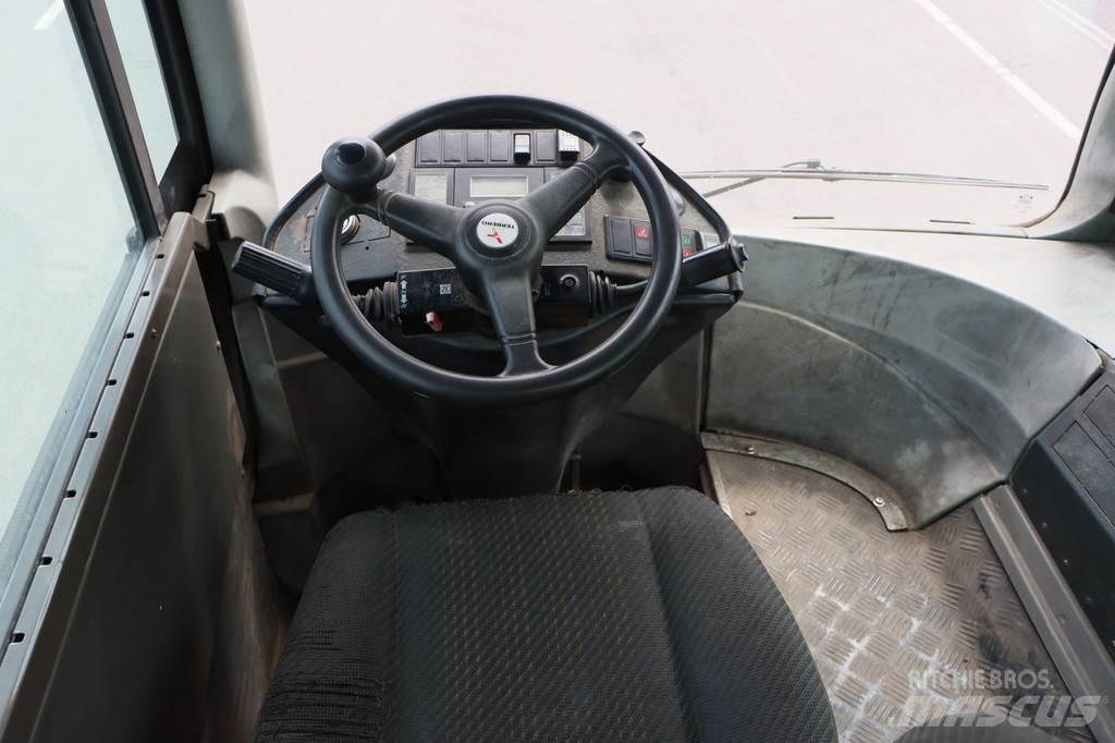 Terberg RT222 ターミナルトラクター