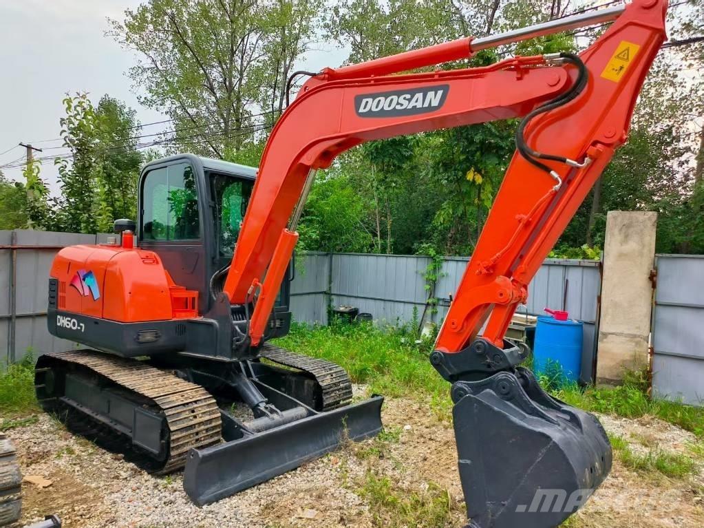 Doosan DH 60-7 ミニ油圧ショベル 7t以下（ミニユンボ・ミニディガー）