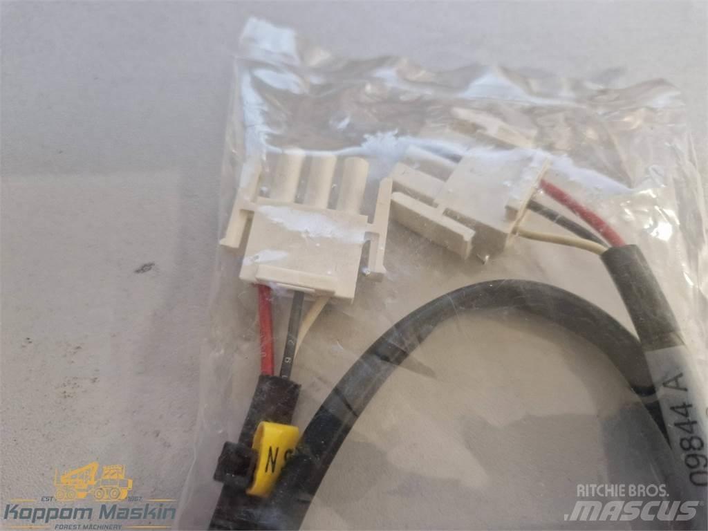 Rottne 401-09844A 電子機器
