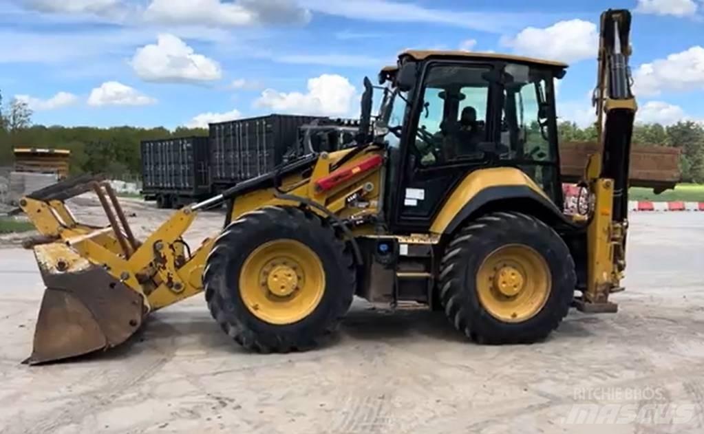 CAT 444 E 4x4 バックホーローダー
