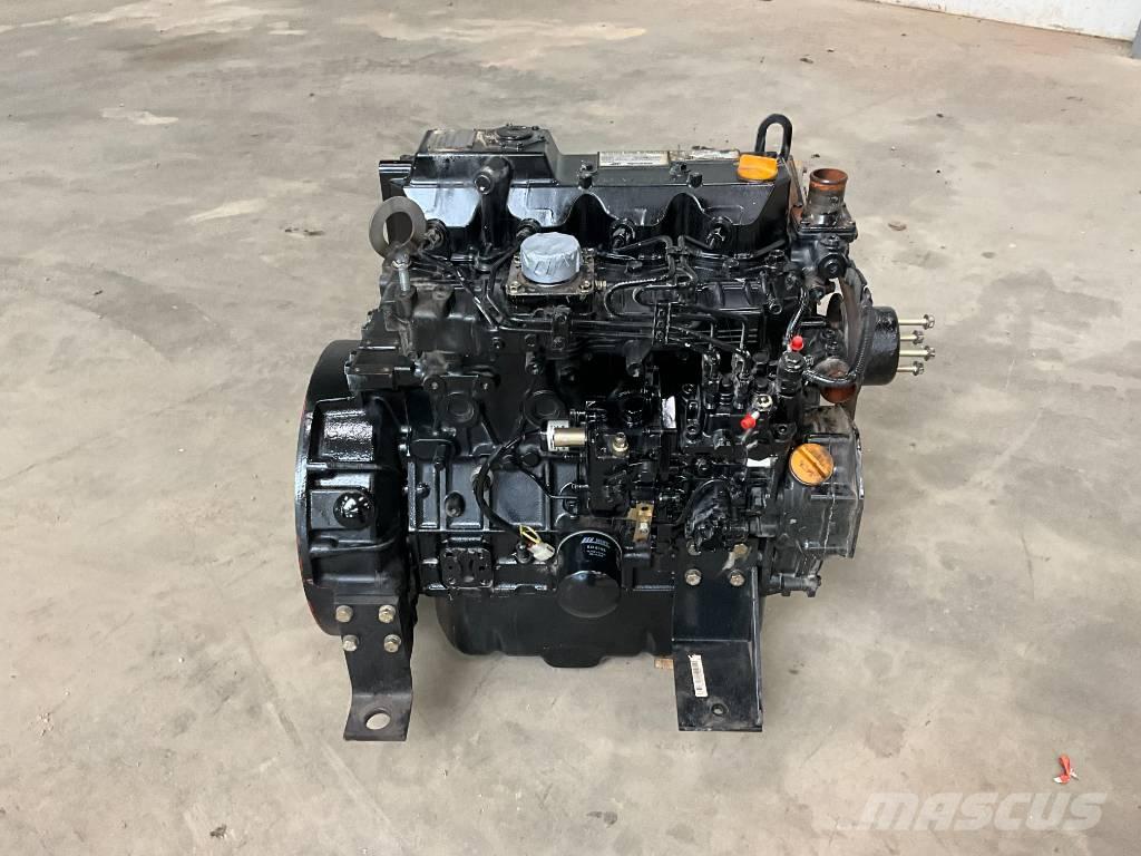 Yanmar 4TNV98 エンジン