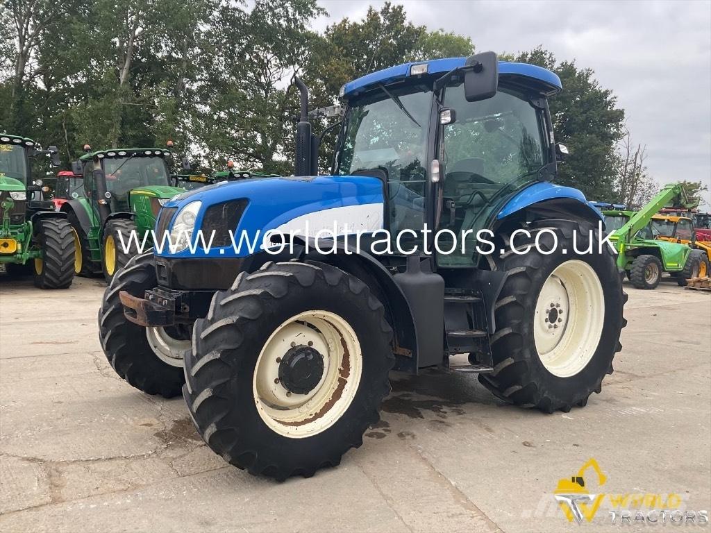 New Holland TS 135 A トラクター