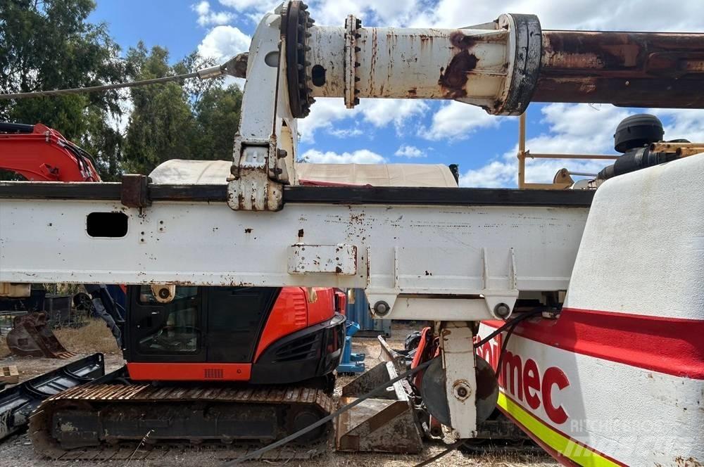 Soilmec SR30 杭打ち機