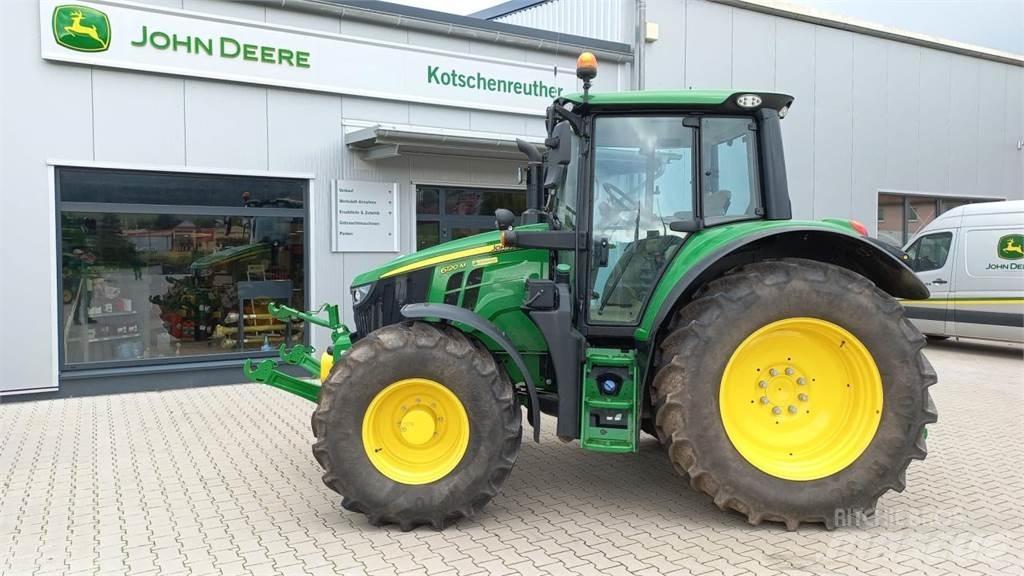 John Deere 6120M トラクター