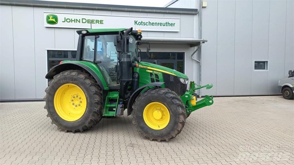 John Deere 6120M トラクター