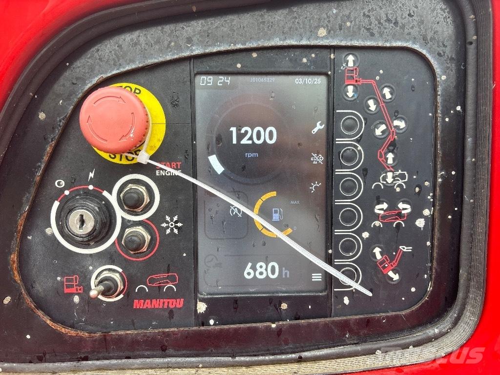 Manitou 200 ATJ ブームリフト　屈伸型