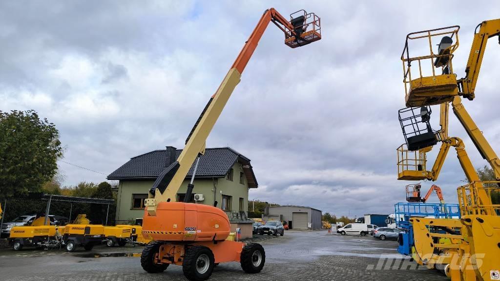 JLG 660 SJ ブームリフト　直伸型