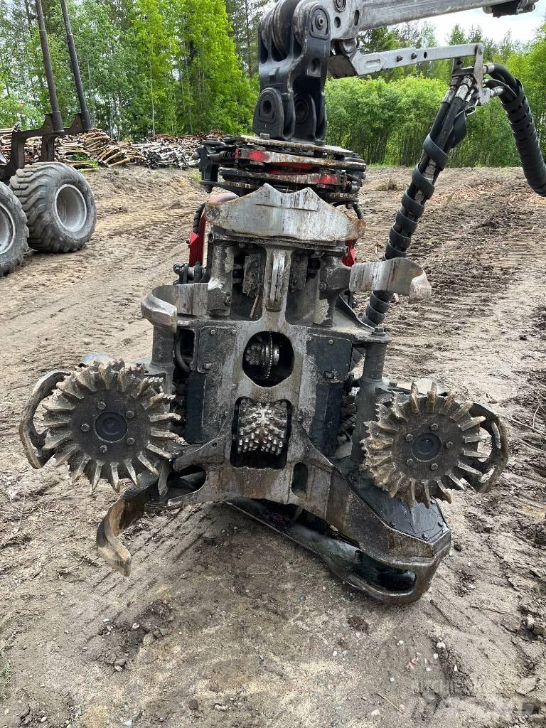 Komatsu 901XC ハーベスター