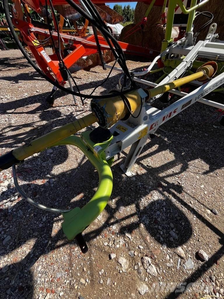 CLAAS Volto 900 T テッダー・テッダーレーキ