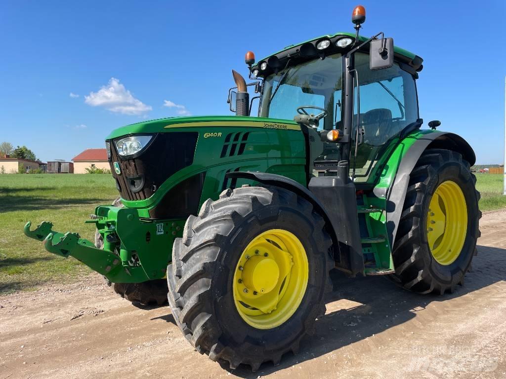 John Deere 6140 R トラクター