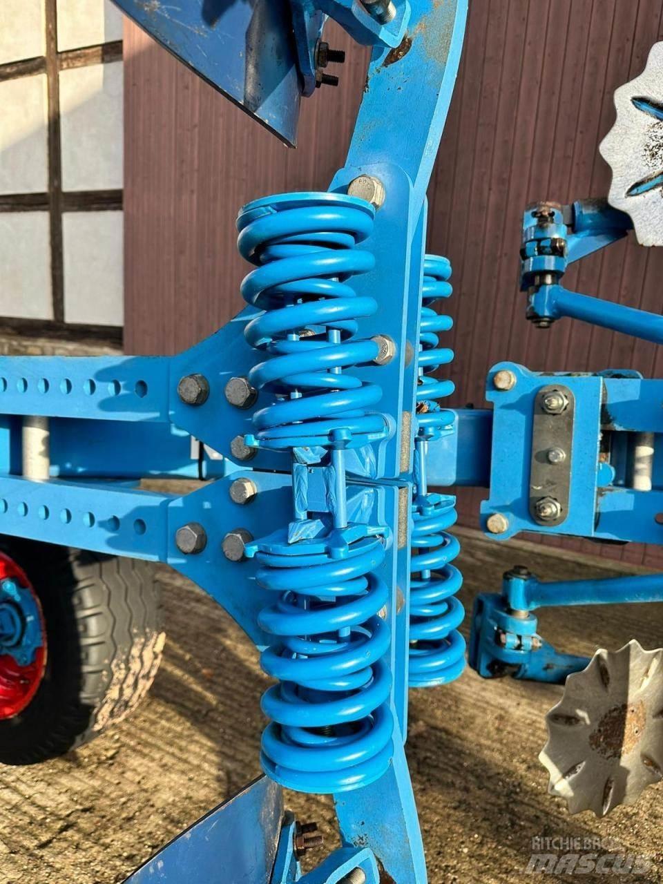 Lemken Europal 8 リバーシブルプラウ