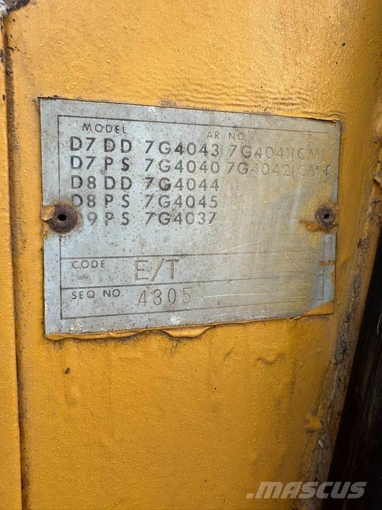 CAT D9H ブルドーザー