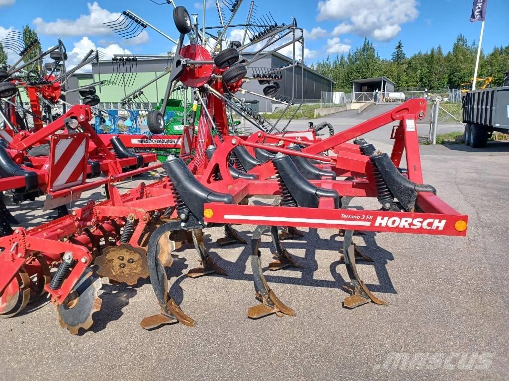 Horsch Terrano 3 FX カルチベーター