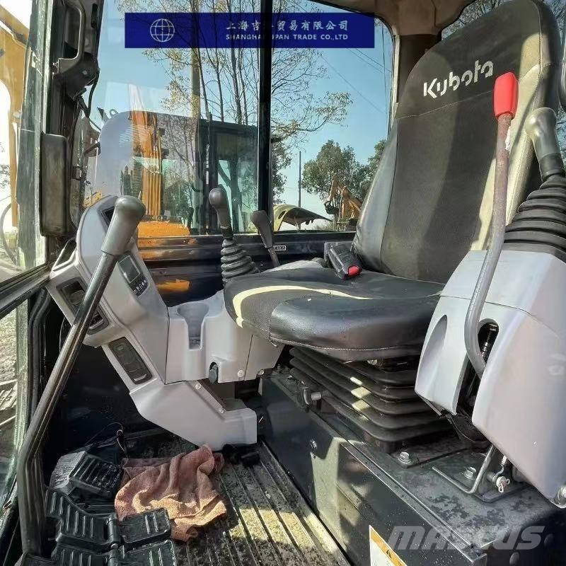 Kubota KX 163-5 ミニ油圧ショベル 7t以下（ミニユンボ・ミニディガー）