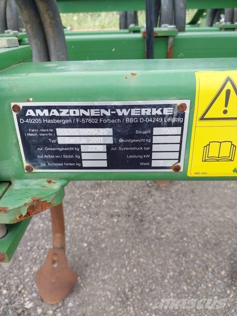 Amazone Cenius 3001 カルチベーター