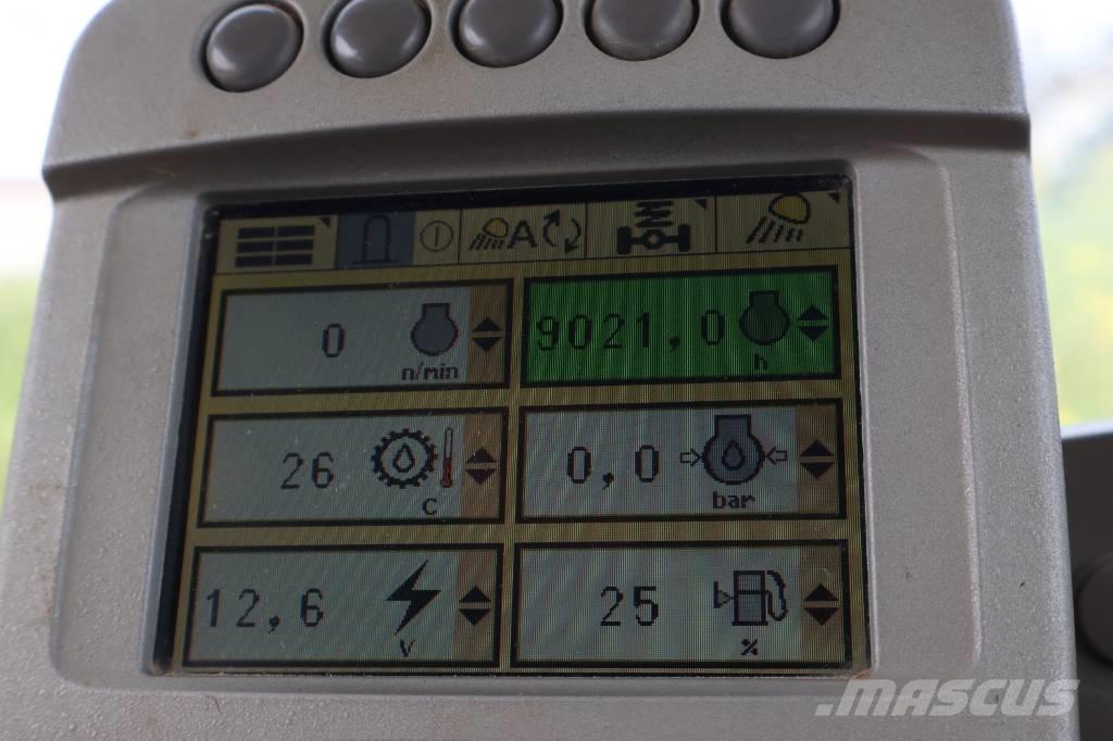 John Deere 6830 トラクター