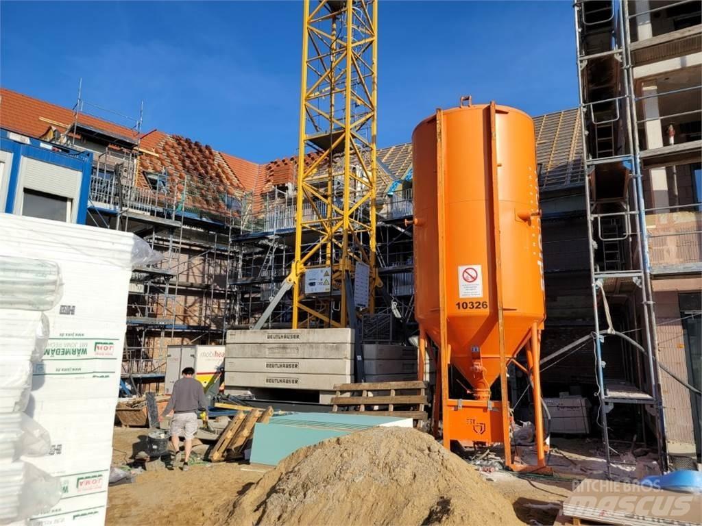 Liebherr 150EC-B タワークレーン