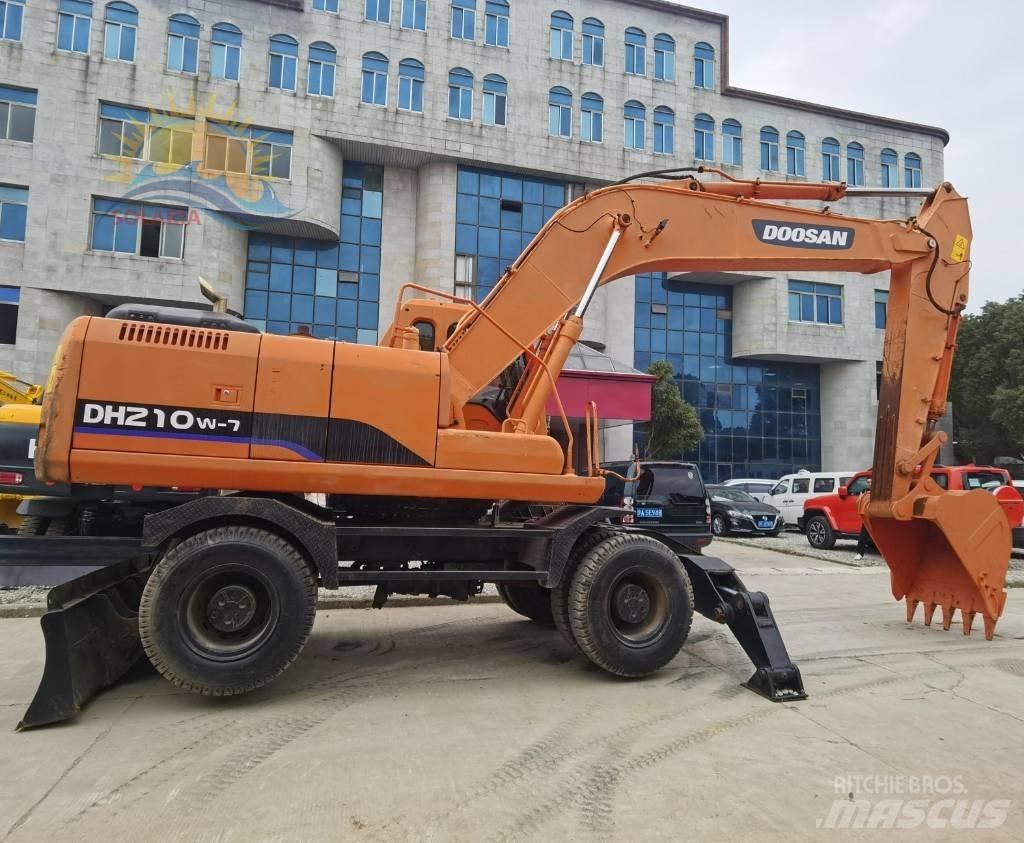 Doosan DH 210 W-7 ホイール式油圧ショベル（パワーショベル・ユンボ・バックホー）