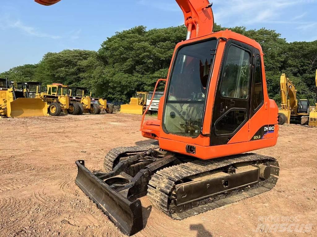 Doosan DH 80 中型油圧ショベル 7ｔ-12ｔ（ユンボ・パワーショベル・バックホー）