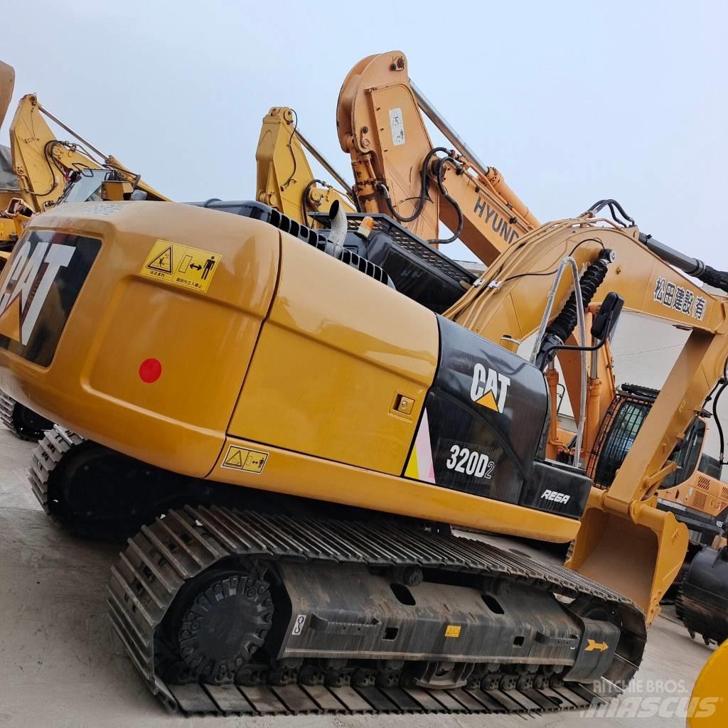 CAT 320 D 2 L 大型油圧ショベル12t以上（パワーショベル・ユンボ）