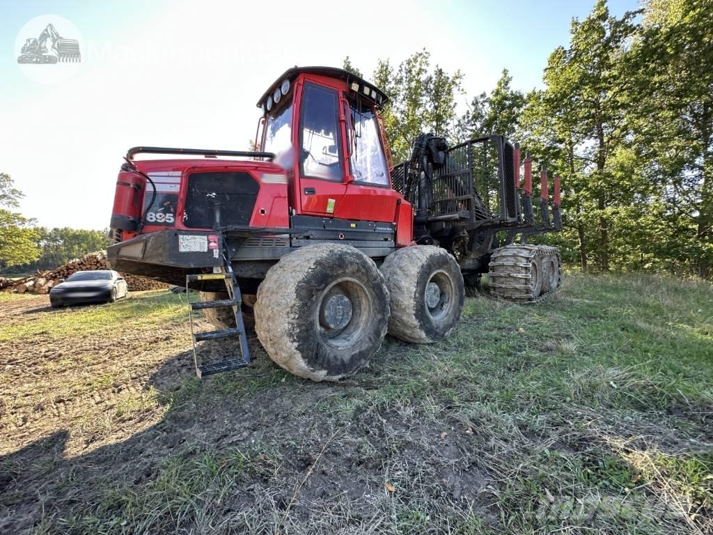 Komatsu 895 フォワーダー