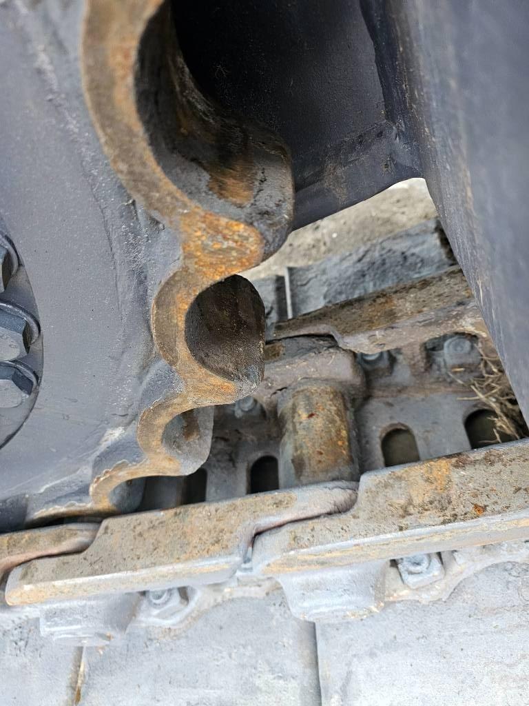 Fuchs RHL 335 廃棄物／工業産廃処理機