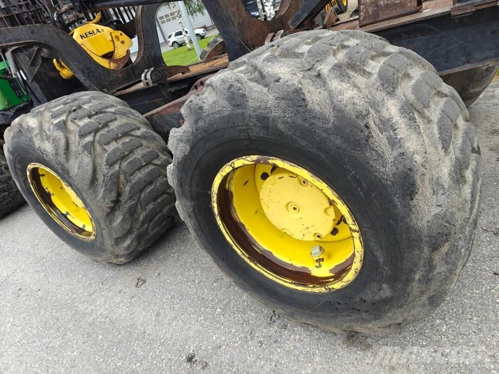 John Deere 1270 E ハーベスター