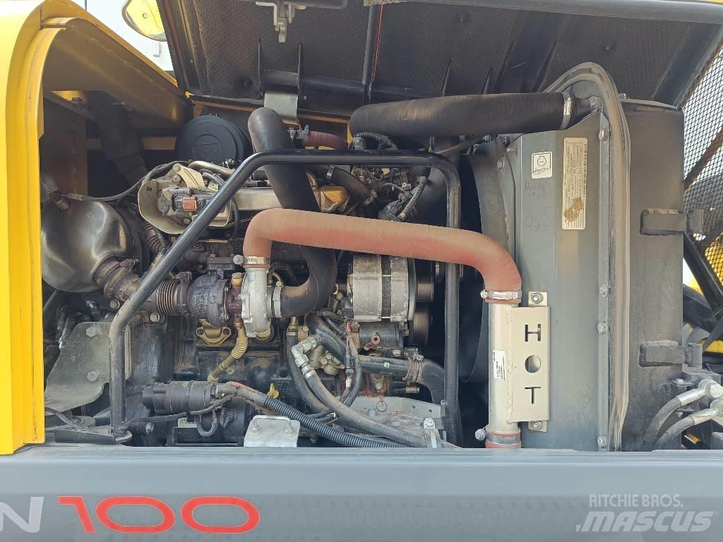 Wacker Neuson EW 100 ホイール式油圧ショベル（パワーショベル・ユンボ・バックホー）