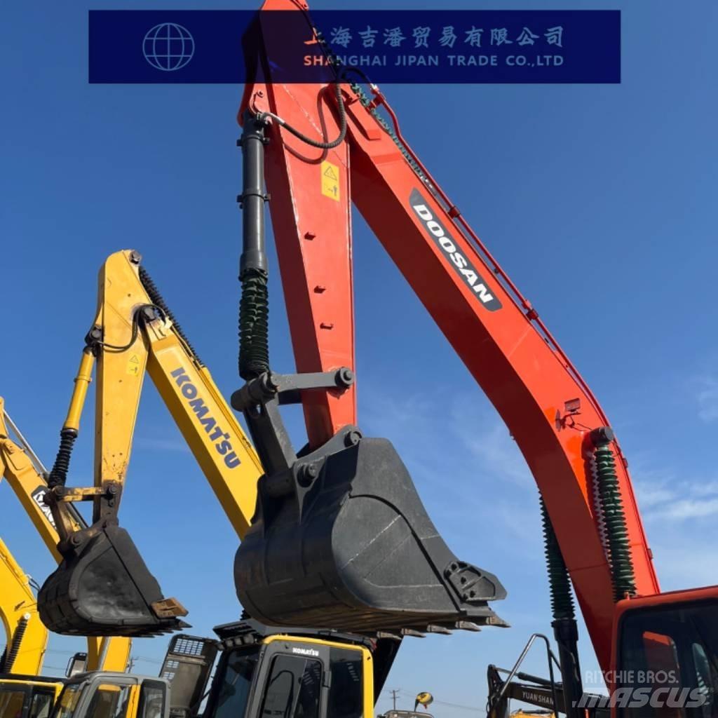 Doosan DX 300 大型油圧ショベル12t以上（パワーショベル・ユンボ）