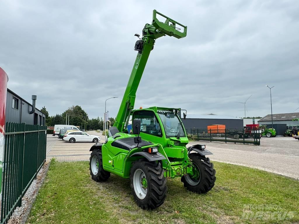 Merlo TF42.7CS 農業用テレハンドラー