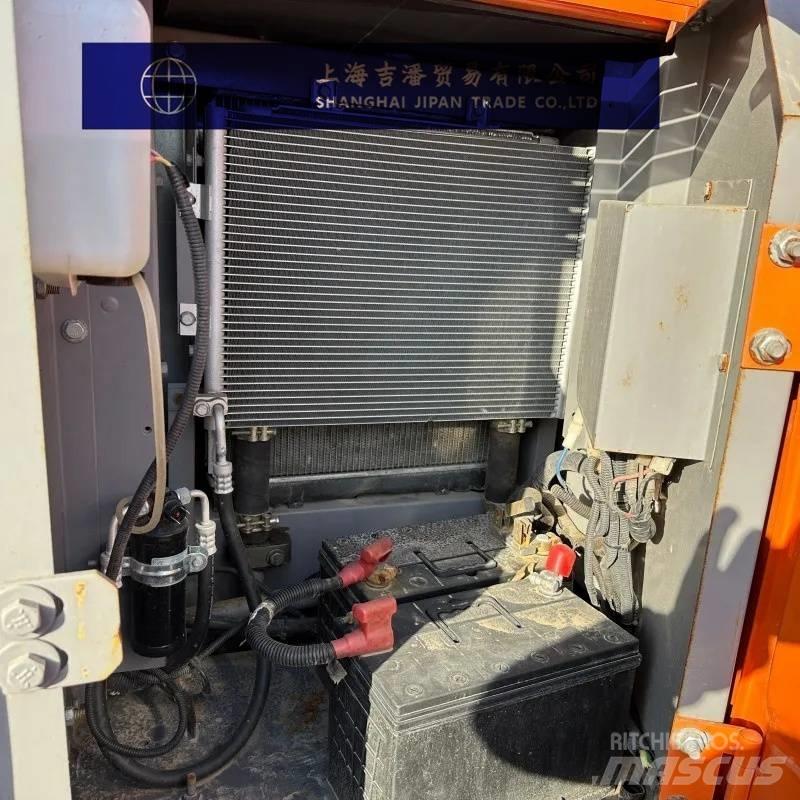 Hitachi ZX 70 中型油圧ショベル 7ｔ-12ｔ（ユンボ・パワーショベル・バックホー）