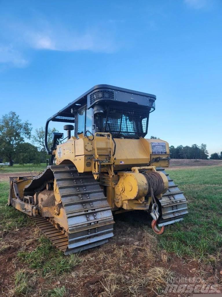 CAT D 6 ブルドーザー