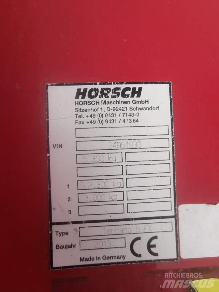 Horsch Terrano 5 FX カルチベーター