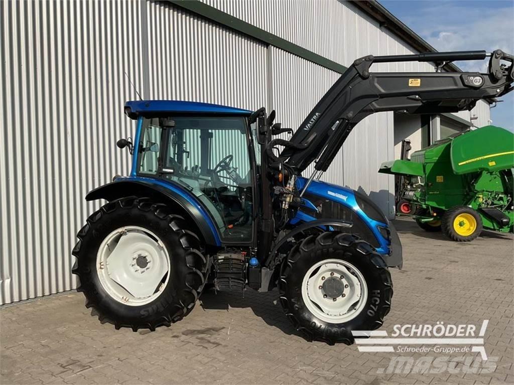 Valtra A 84 SH トラクター