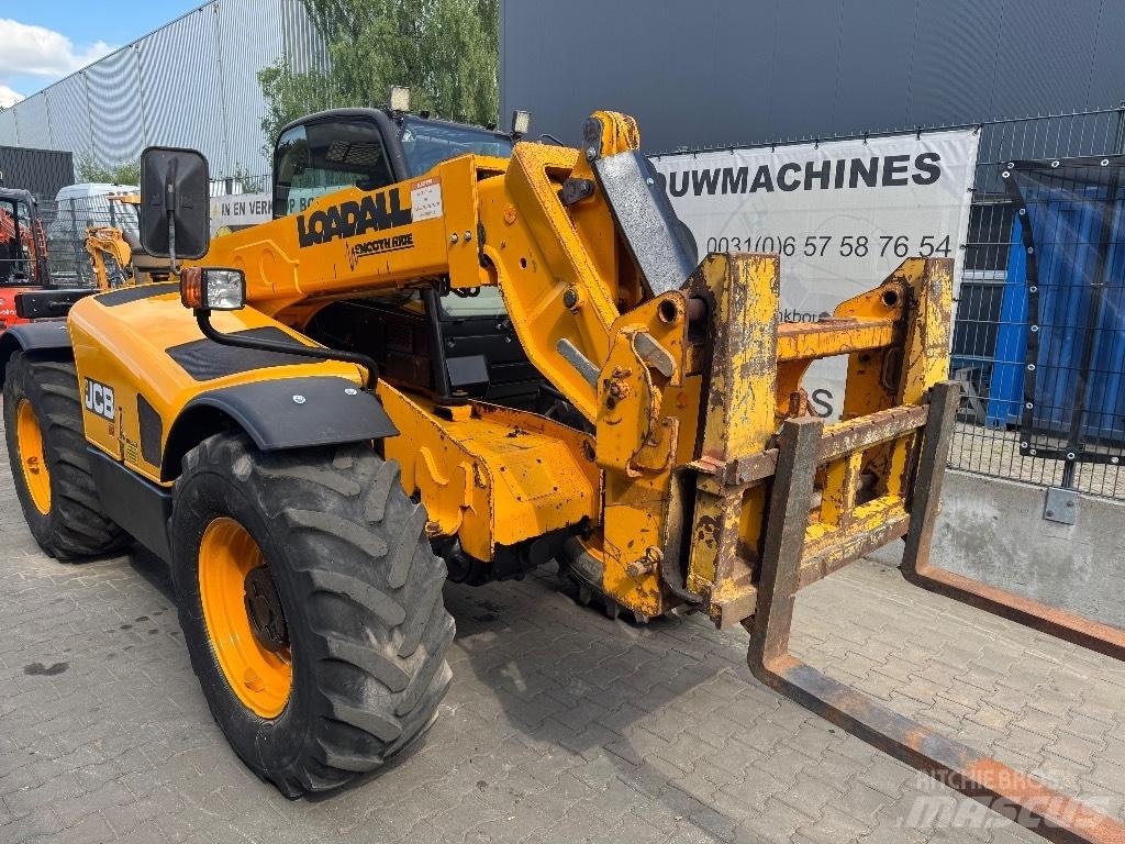 JCB 530-70 super テレスコーピックハンドラー
