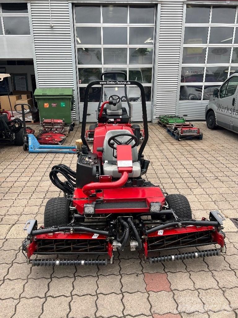Toro Reelmaster3100D 立ち乗り芝刈り機