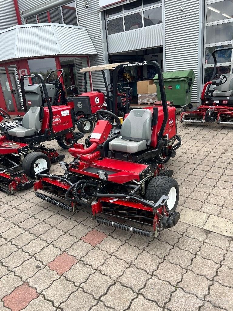 Toro Reelmaster3100D 立ち乗り芝刈り機