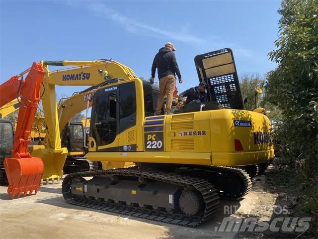Komatsu PC 220-8 大型油圧ショベル12t以上（パワーショベル・ユンボ）