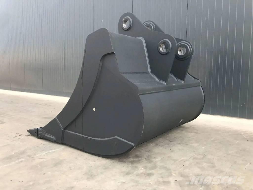 Komatsu PC210 バケット